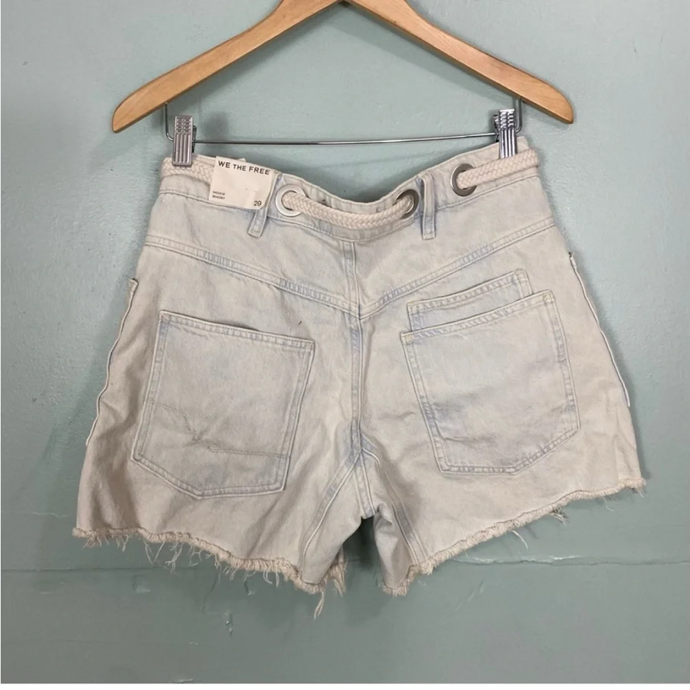 Free People We The‎ Free Moxie Short In Bleached Light Wash Blue Size 30 Barrel
